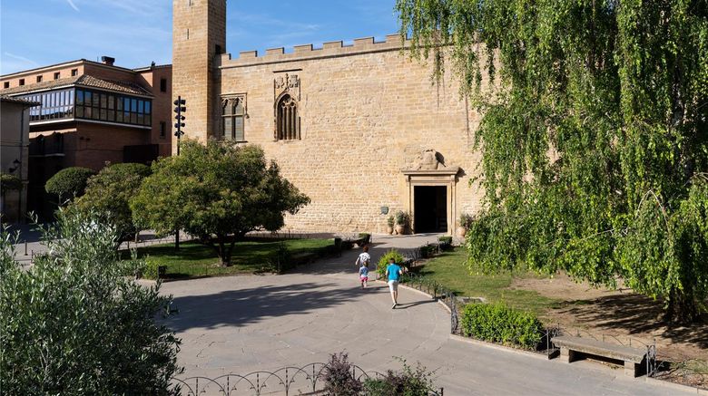 Parador de Olite Exterior. Images powered by <a href="https://iceportal.shijigroup.com" target="_blank" rel="noopener">Ice Portal</a>.