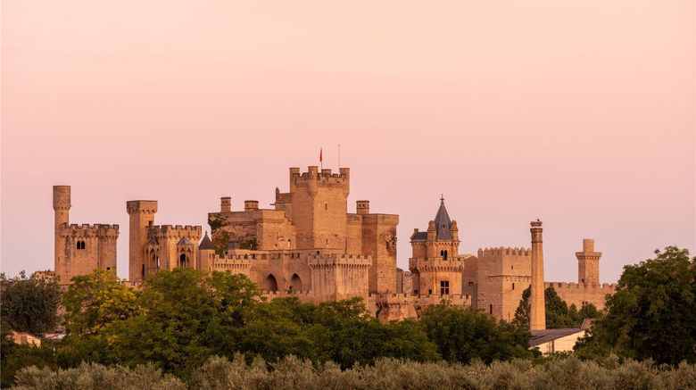<b>Parador de Olite Exterior</b>. Images powered by <a href="https://iceportal.shijigroup.com/" title="IcePortal" target="_blank">IcePortal</a>.