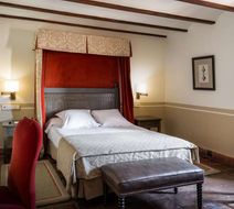 Parador de Oropesa Room