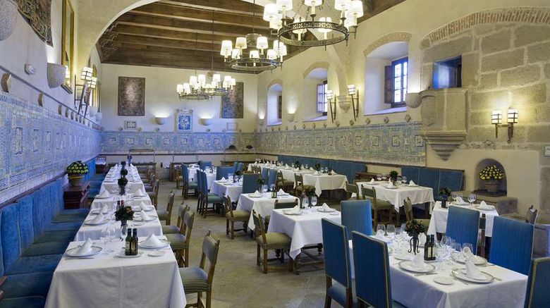 <b>Parador de Plasencia Restaurant</b>. Images powered by <a href="https://iceportal.shijigroup.com/" title="IcePortal" target="_blank">IcePortal</a>.