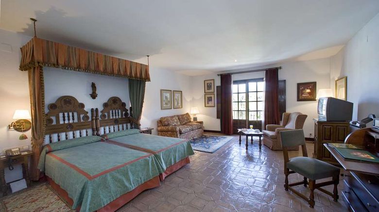 <b>Parador de Plasencia Room</b>. Images powered by <a href="https://iceportal.shijigroup.com/" title="IcePortal" target="_blank">IcePortal</a>.