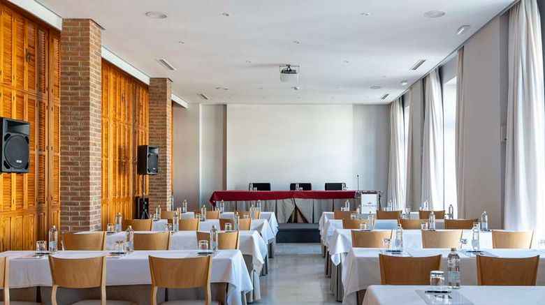 <b>Parador de Ronda Meeting</b>. Images powered by <a href="https://iceportal.shijigroup.com/" title="IcePortal" target="_blank">IcePortal</a>.