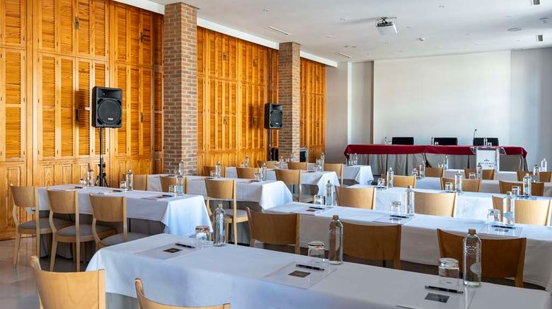 <b>Parador de Ronda Meeting</b>. Images powered by <a href="https://iceportal.shijigroup.com/" title="IcePortal" target="_blank">IcePortal</a>.