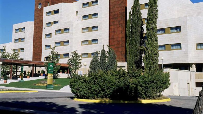 <b>Parador de Salamanca Exterior</b>. Images powered by <a href="https://iceportal.shijigroup.com/" title="IcePortal" target="_blank">IcePortal</a>.