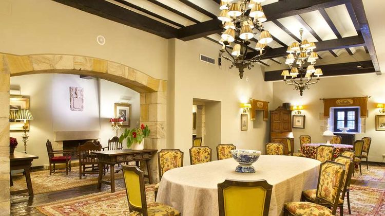 Parador de Santillana Gil Blas Recreation