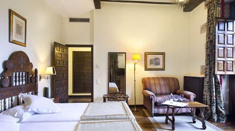 Parador de Santillana Gil Blas Room