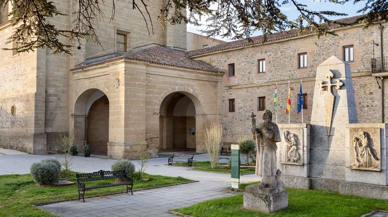 <b>Parador de Sto Domingo Bernardo Fresneda Exterior</b>. Images powered by <a href="https://iceportal.shijigroup.com/" title="IcePortal" target="_blank">IcePortal</a>.