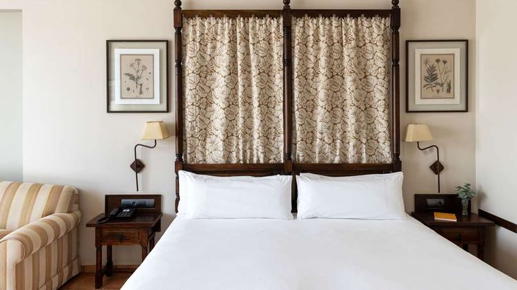 Parador de Sos del Rey Catolico Room