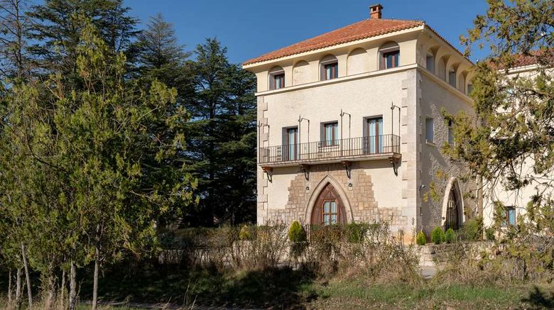 <b>Parador de Teruel Exterior</b>. Images powered by <a href="https://iceportal.shijigroup.com/" title="IcePortal" target="_blank">IcePortal</a>.
