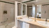 <b>Parador de Teruel Suite</b>. Images powered by <a href="https://iceportal.shijigroup.com/" title="IcePortal" target="_blank">IcePortal</a>.