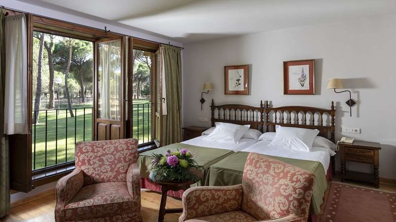 <b>Parador de Tordesillas Room</b>. Images powered by <a href="https://iceportal.shijigroup.com/" title="IcePortal" target="_blank">IcePortal</a>.