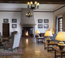 Parador de Tordesillas Lobby