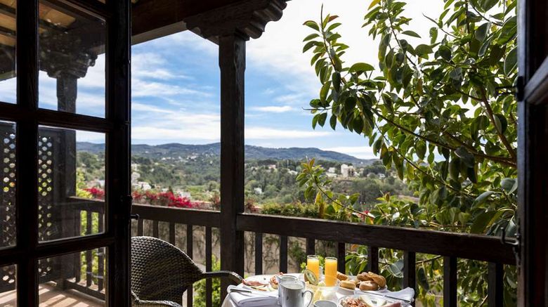 <b>Parador de Tortosa Room</b>. Images powered by <a href="https://iceportal.shijigroup.com/" title="IcePortal" target="_blank">IcePortal</a>.