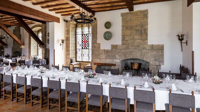 <b>Parador de Tortosa Restaurant</b>. Images powered by <a href="https://iceportal.shijigroup.com/" title="IcePortal" target="_blank">IcePortal</a>.