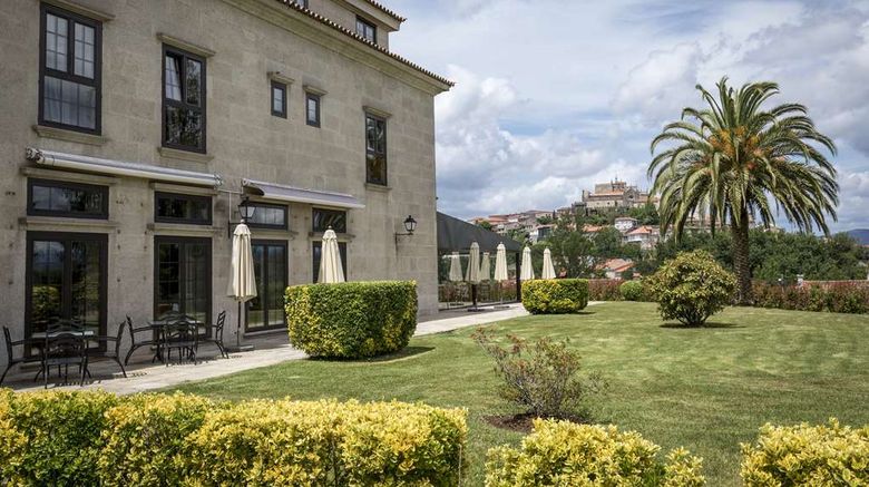 <b>Parador de Tui Exterior</b>. Images powered by <a href="https://iceportal.shijigroup.com/" title="IcePortal" target="_blank">IcePortal</a>.