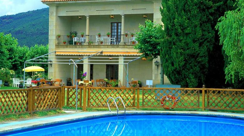 <b>Parador de Verin Exterior</b>. Images powered by <a href="https://iceportal.shijigroup.com/" title="IcePortal" target="_blank">IcePortal</a>.
