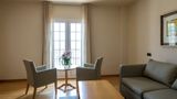 <b>Parador de Vic Suite</b>. Images powered by <a href="https://iceportal.shijigroup.com/" title="IcePortal" target="_blank">IcePortal</a>.