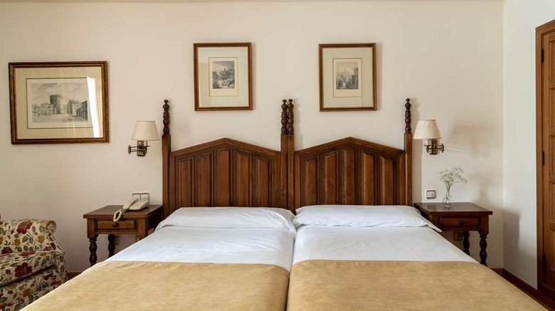 <b>Parador de Villalba Room</b>. Images powered by <a href="https://iceportal.shijigroup.com/" title="IcePortal" target="_blank">IcePortal</a>.