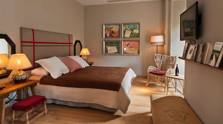 <b>Parador Monasterio de Corias Room</b>. Images powered by <a href="https://iceportal.shijigroup.com/" title="IcePortal" target="_blank">IcePortal</a>.
