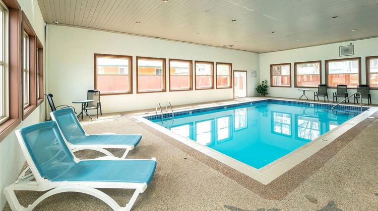 Quality Inn & Suites Vernon Pool