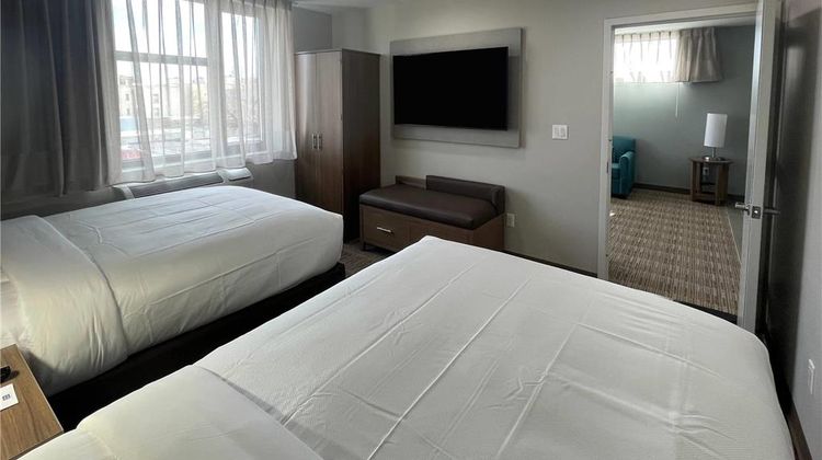 MainStay Suites Room