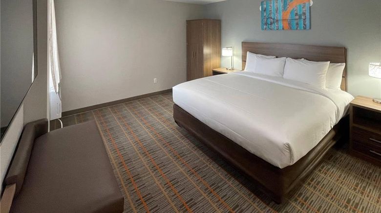 <b>MainStay Suites Room</b>. Images powered by <a href="https://iceportal.shijigroup.com/" title="IcePortal" target="_blank">IcePortal</a>.