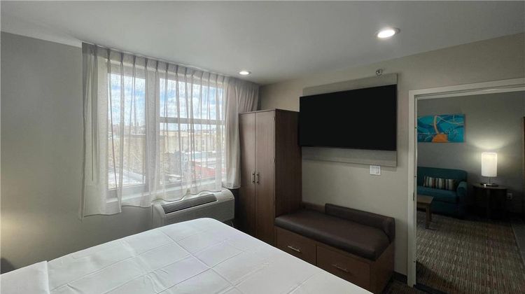 MainStay Suites Room