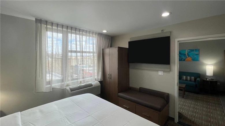 <b>MainStay Suites Room</b>. Images powered by <a href="https://iceportal.shijigroup.com/" title="IcePortal" target="_blank">IcePortal</a>.