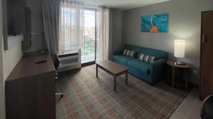 MainStay Suites Room