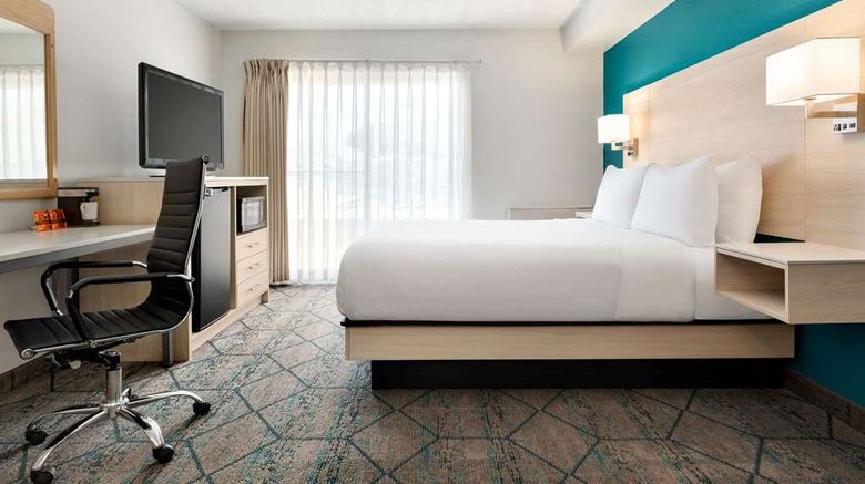 <b>Ramada by Wyndham Miramichi NB Room</b>. Images powered by <a href="https://iceportal.shijigroup.com/" title="IcePortal" target="_blank">IcePortal</a>.