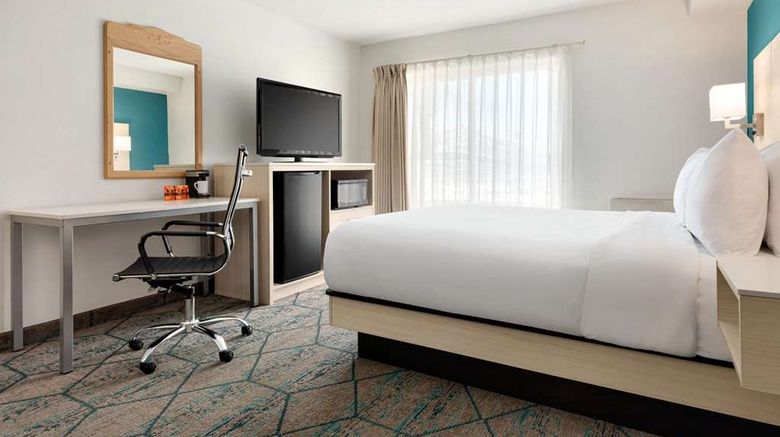 <b>Ramada by Wyndham Miramichi NB Room</b>. Images powered by <a href="https://iceportal.shijigroup.com/" title="IcePortal" target="_blank">IcePortal</a>.