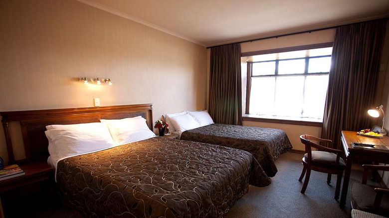 <b>Coachman Hotel Room</b>. Images powered by <a href="https://iceportal.shijigroup.com/" title="IcePortal" target="_blank">IcePortal</a>.