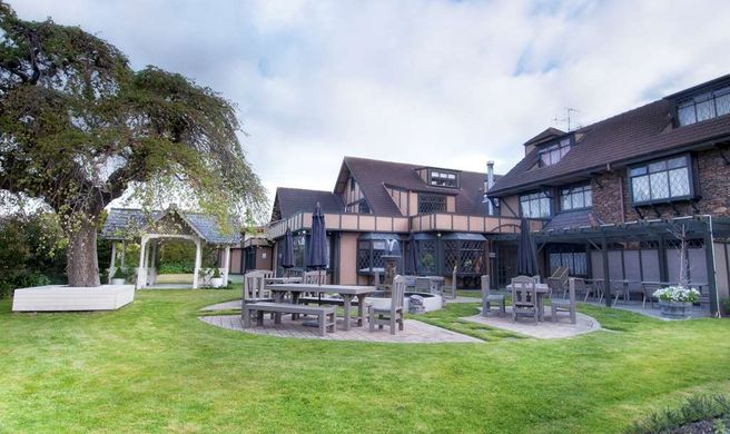 Coachman Hotel Exterior