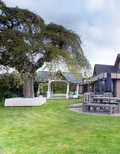 Coachman Hotel