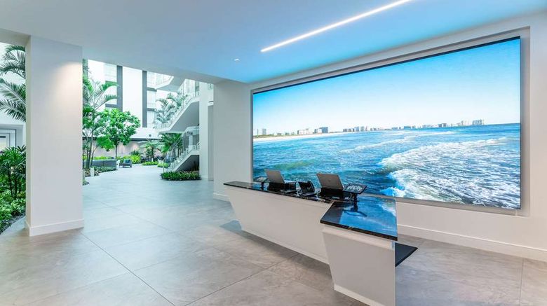 <b>Innovation Hotel Lobby</b>. Images powered by <a href="https://iceportal.shijigroup.com/" title="IcePortal" target="_blank">IcePortal</a>.
