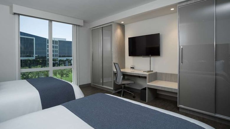 <b>Innovation Hotel Room</b>. Images powered by <a href="https://iceportal.shijigroup.com/" title="IcePortal" target="_blank">IcePortal</a>.