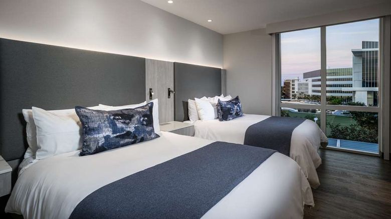 <b>Innovation Hotel Room</b>. Images powered by <a href="https://iceportal.shijigroup.com/" title="IcePortal" target="_blank">IcePortal</a>.