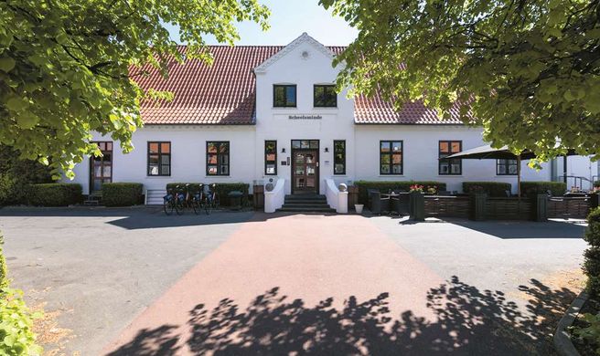 Hotel Scheelsminde Exterior