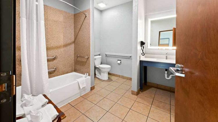 AmericInn by Wyndham New Braunfels Room