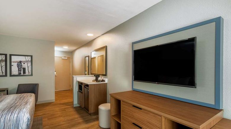 <b>AmericInn by Wyndham San Angelo Room</b>. Images powered by <a href="https://iceportal.shijigroup.com/" title="IcePortal" target="_blank">IcePortal</a>.