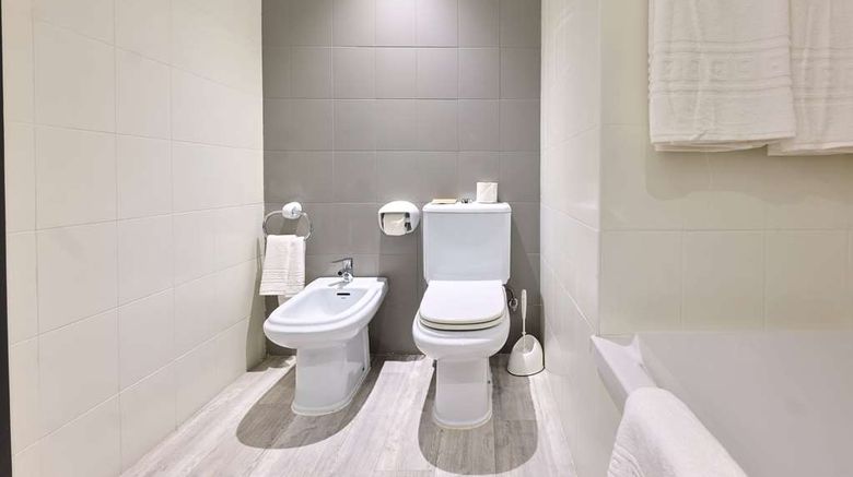 <b>TRYP Lisboa Caparica Mar Hotel Room</b>. Images powered by <a href="https://iceportal.shijigroup.com/" title="IcePortal" target="_blank">IcePortal</a>.