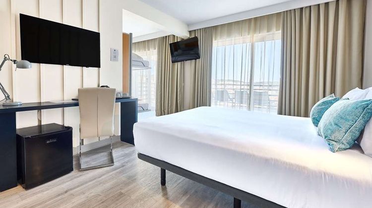 TRYP Lisboa Caparica Mar Hotel Room