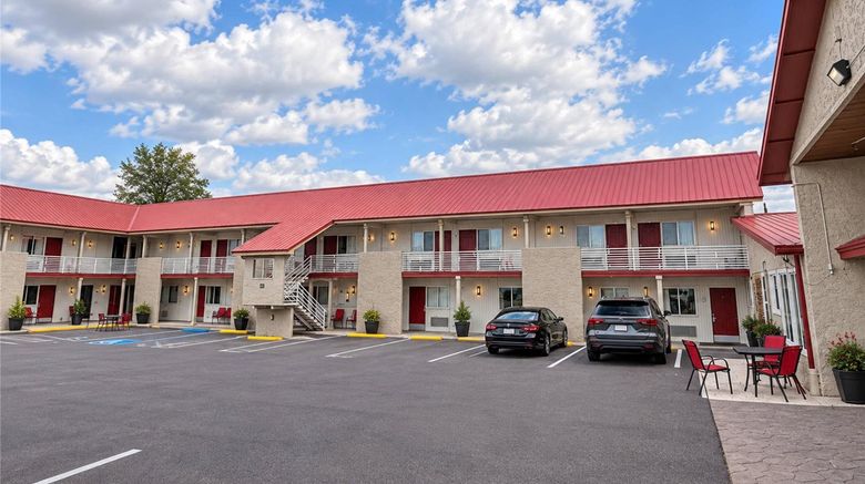Econo Lodge Exterior. Images powered by <a href="https://iceportal.shijigroup.com" target="_blank" rel="noopener">Ice Portal</a>.