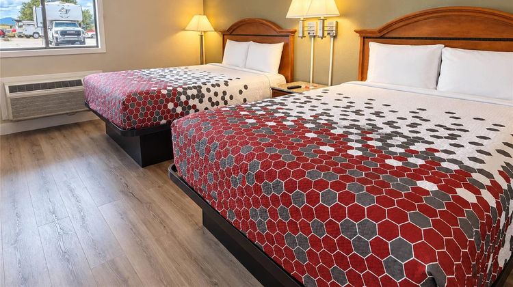 Econo Lodge Room