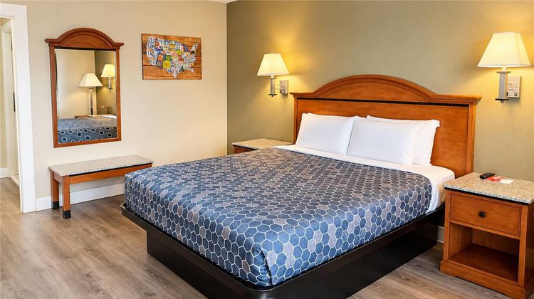 Econo Lodge Room
