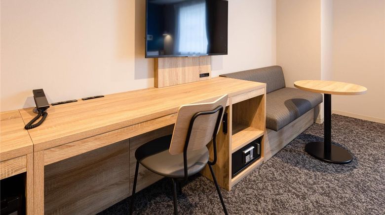 <b>Comfort Hotel Takamatsu Room</b>. Images powered by <a href="https://iceportal.shijigroup.com/" title="IcePortal" target="_blank">IcePortal</a>.