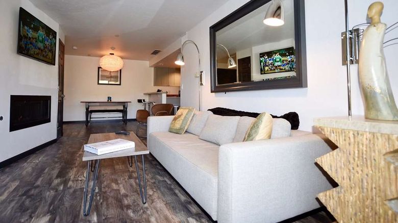 <b>The Inn at Riverwalk Room</b>. Images powered by <a href="https://iceportal.shijigroup.com/" title="IcePortal" target="_blank">IcePortal</a>.