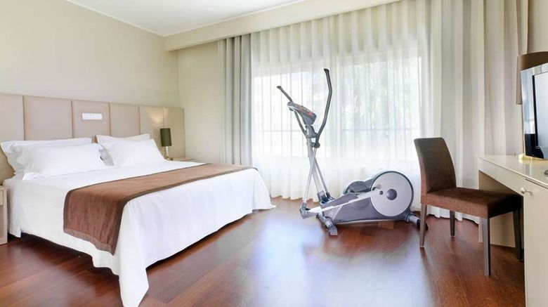 <b>Tryp Porto Expo Room</b>. Images powered by <a href="https://iceportal.shijigroup.com/" title="IcePortal" target="_blank">IcePortal</a>.