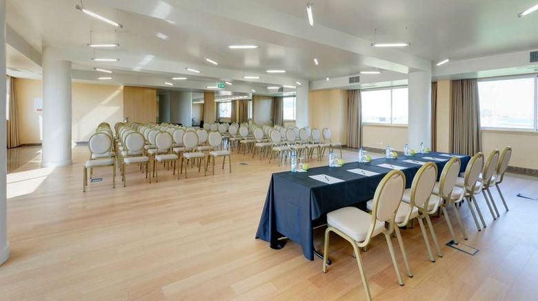 <b>Tryp Porto Expo Meeting</b>. Images powered by <a href="https://iceportal.shijigroup.com/" title="IcePortal" target="_blank">IcePortal</a>.