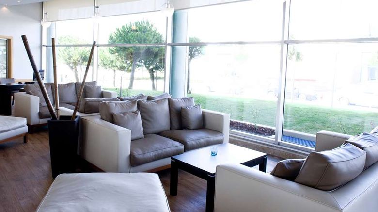 <b>Tryp Porto Expo Other</b>. Images powered by <a href="https://iceportal.shijigroup.com/" title="IcePortal" target="_blank">IcePortal</a>.